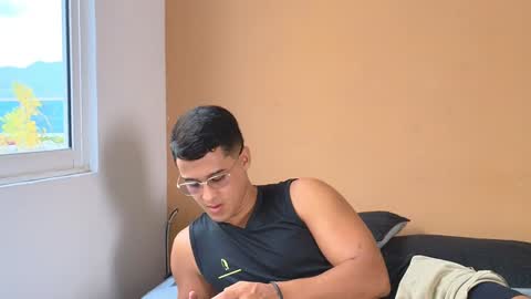 Snapshot of hot69temptation chatting on 12-19-24, 06:45 Marcus Tatti online show from 12-19-24, 06:45