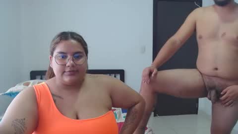 Snapshot of hot__husbands chatting on 02-16-25, 11:05 hot__husbands online show from 02-16-25, 11:05