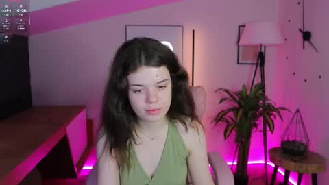 hot__tiny online show from 11-21-25, 01:43