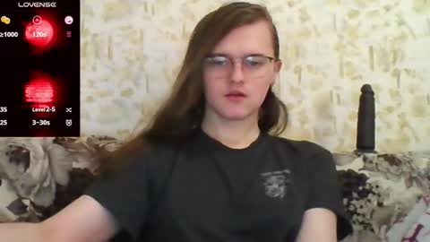 Snapshot of hot_agent chatting on 02-07-26, 07:12 Mia online show from 02-07-26, 07:12