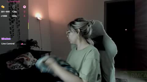 Snapshot of hot_babayaga chatting on 10-10-25, 09:36 online show from 10-10-25, 09:36