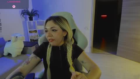   online show from 12-17-25, 09:21