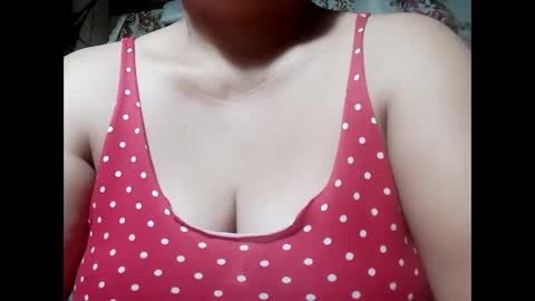 hot_boobs21 online show from 12-05-24, 08:55