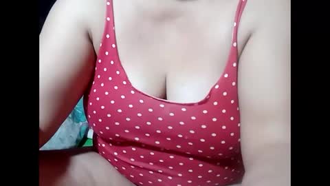 hot_boobs21 online show from 12-15-24, 04:18