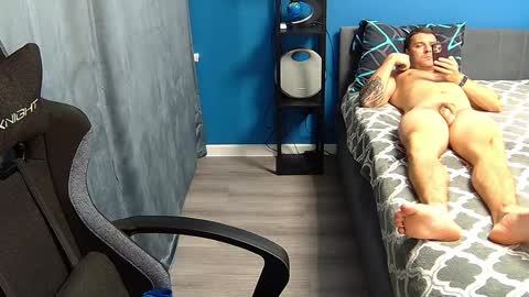 hot_cap_77 online show from 04-25-26, 07:33