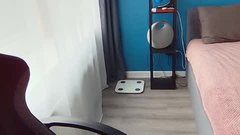 hot_cap_77 online show from 05-27-26, 01:30