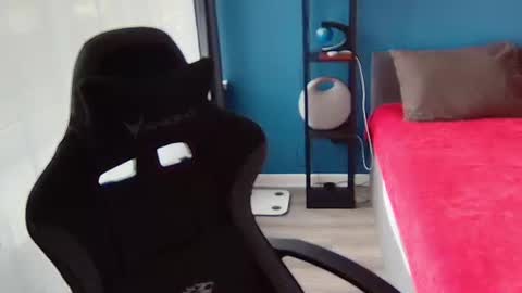 hot_cap_77 online show from 07-04-26, 01:06