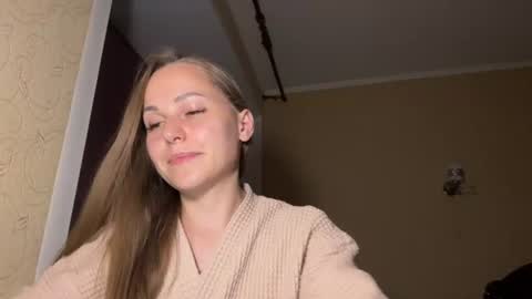 hot_chance_ online show from 06-30-26, 04:08