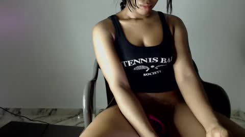 sonia  mis choco online show from 02-24-25, 01:31