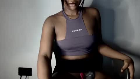 sonia  mis choco online show from 11-02-25, 04:15