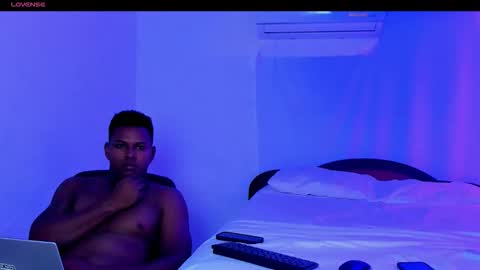 Hot Couple online show from 10-16-25, 03:40