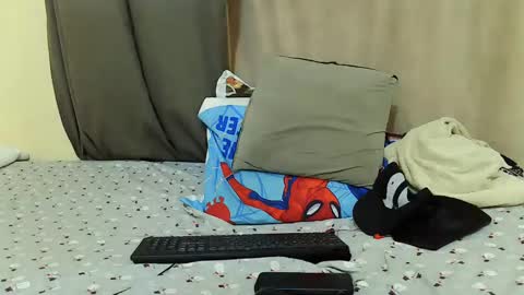 Milly online show from 02-19-25, 10:34