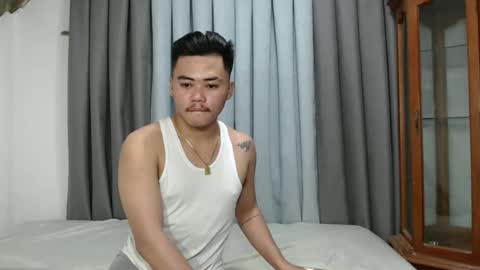 Snapshot of hot_emmanuel chatting on 10-19-25, 05:52 hot_emmanuel online show from 10-19-25, 05:52