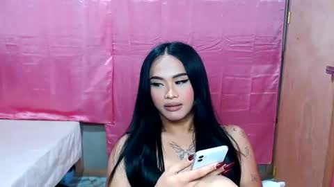 Snapshot of hot_george chatting on 06-24-26, 03:44 George online show from 06-24-26, 03:44