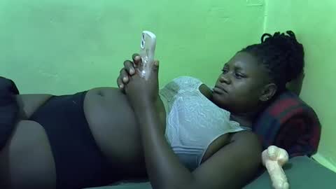 hot_girlly online show from 12-20-25, 04:52