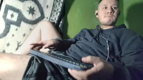 hot_guy36 online show from 01-17-26, 04:28