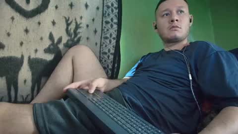 hot_guy36 online show from 05-01-26, 03:27