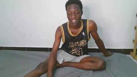 hot_guys88 online show from 04-21-26, 12:33