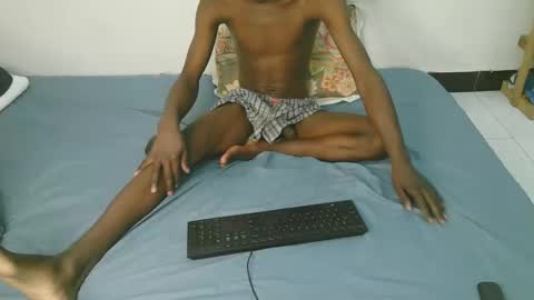 hot_guys88 online show from 04-26-26, 10:35