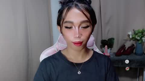 Khianna online show from 05-06-26, 12:32
