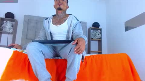 SEXY COUPLE  online show from 02-02-26, 12:48