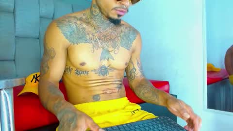 SEXY COUPLE  online show from 03-17-26, 12:30