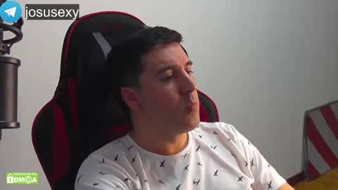 Snapshot of hot_liki chatting on 10-28-25, 05:15 Hot Li ki online show from 10-28-25, 05:15