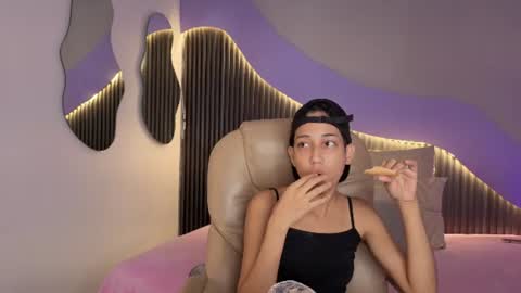 Alana online show from 06-18-26, 09:30