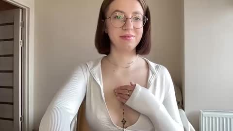Lina online show from 01-15-25, 07:59
