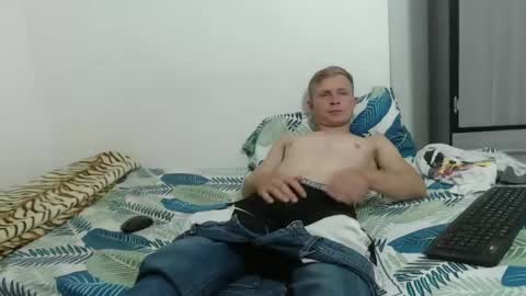 angel online show from 03-11-25, 01:26