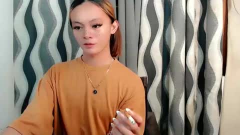 SWEET AGATHA online show from 02-07-25, 09:37