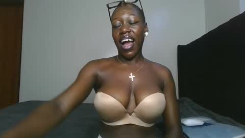 Hot petite online show from 03-13-26, 09:27