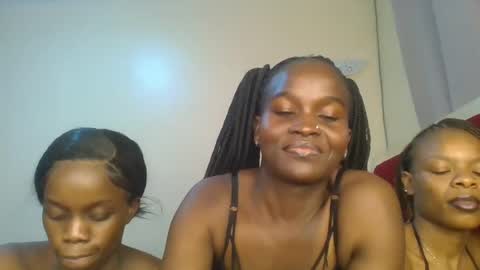 Snapshot of hot_petite12 chatting on 07-06-26, 10:34 Petite online show from 07-06-26, 10:34