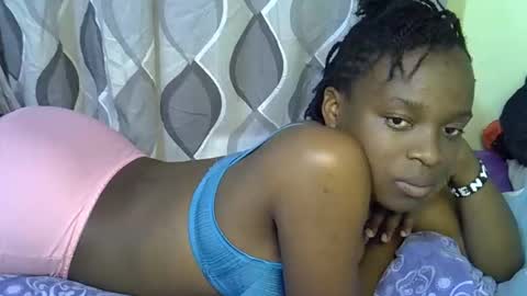 Snapshot of hot_rinah chatting on 04-14-26, 06:58 Hot rinah online show from 04-14-26, 06:58