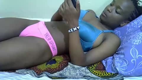 Snapshot of hot_rinah chatting on 05-04-26, 01:12 Hot rinah online show from 05-04-26, 01:12