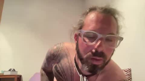 Snapshot of hot_sex83 chatting on 02-24-25, 04:58 letmedoo2 online show from 02-24-25, 04:58
