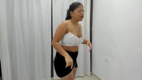 Vanesa Oliver and Andrew online show from 04-29-26, 11:36