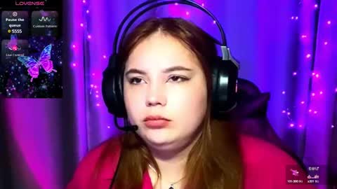 hot_sun_333 online show from 03-01-25, 10:53