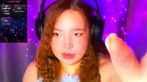 hot_sun_333 online show from 03-10-25, 08:56