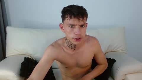 Snapshot of hot_teo_ chatting on 01-07-26, 05:15 Mateo online show from 01-07-26, 05:15