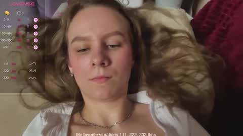 Hot Thumbelina online show from 11-24-25, 02:22