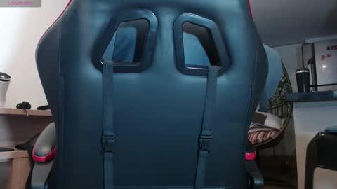 Snapshot of hot_twinks83 chatting on 10-14-25, 12:11 hot_twinks83 online show from 10-14-25, 12:11