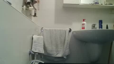 hotandwild2003 online show from 02-15-26, 10:28