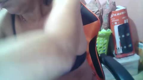 Snapshot of hotbetty_45 chatting on 01-03-25, 12:00 hotbetty_45 online show from 01-03-25, 12:00