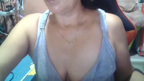 Snapshot of hotbetty_45 chatting on 02-22-25, 09:56 hotbetty_45 online show from 02-22-25, 09:56