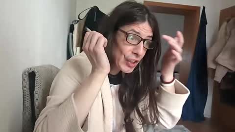 Betty Bellucci online show from 11-09-25, 11:30