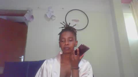 Snapshot of hotbooty001 chatting on 09-25-25, 08:51 spicy online show from 09-25-25, 08:51