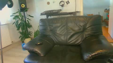 Snapshot of hotboy32891282 chatting on 05-27-26, 02:03 hotboy32891282 online show from 05-27-26, 02:03