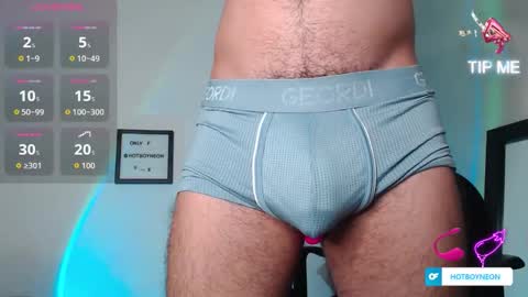 Alex Neon online show from 11-17-25, 02:34