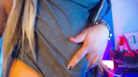 hotbritneyxx online show from 03-01-25, 04:54